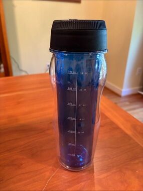 Blue Measured Travel Tumbler with Black Lid 24 oz